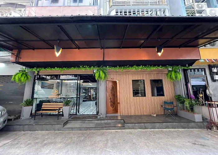 Hotel Pratunam Family House 2