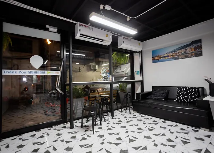 Pratunam Family House 2 3*